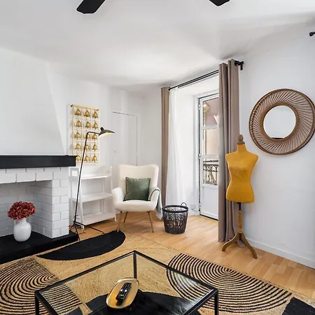 Apartment Whome Stylish Family In The Heart Of Chiado