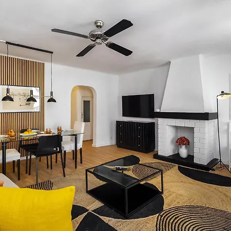 Apartment Whome Stylish Family In The Heart Of Chiado *