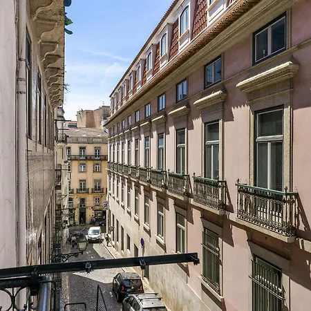 Apartment Whome Stylish Family In The Heart Of Chiado *