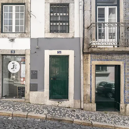 Apartment Whome Stylish Family In The Heart Of Chiado *